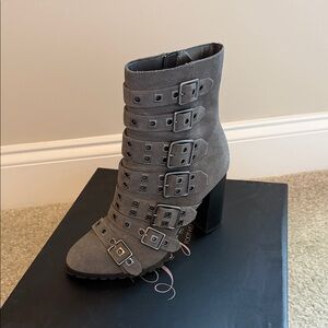 Chic Multi-Buckle Gray Heeled Leather Boots